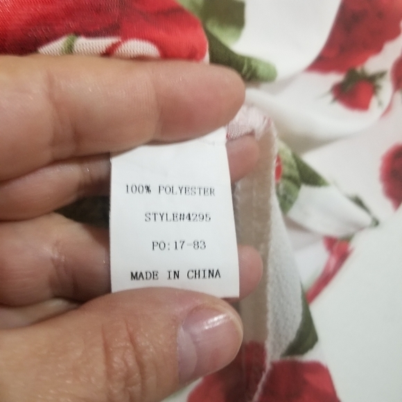 Women's White Floral Cold Shoulder Sar Michel Pearl Neckline Blouse - Picture 5 of 7